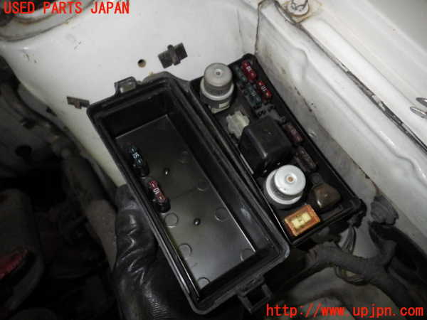 4UPJ-51806742]スプリンタートレノ(AE86)ヒューズボックス2 (エンジン 