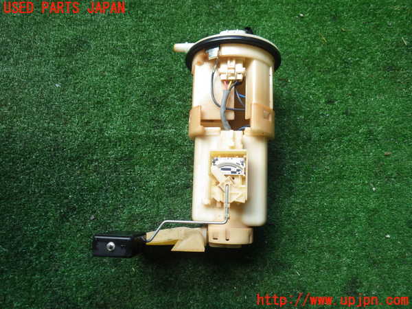 1UPJ-57412510]MR-S(ZZW30)燃料ポンプ 中古 の商品画像