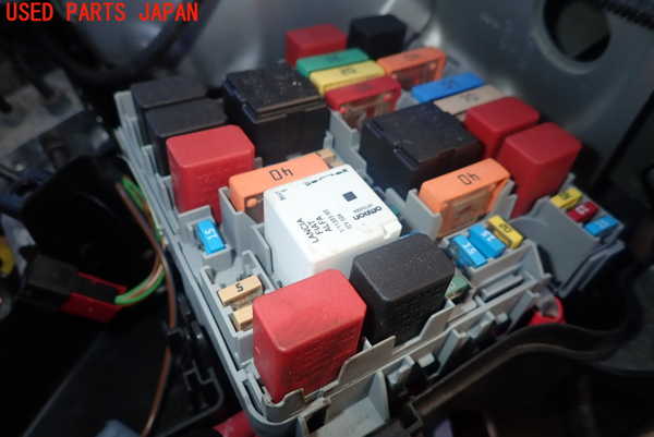 1UPJ-60196741]アルファロメオ・ジュリエッタ(940141)ヒューズ