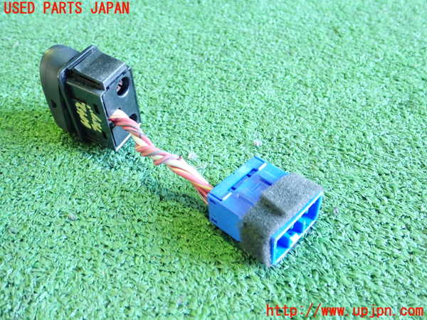 1UPJ-60426295]RX-7(FD3S 4型)フォグスイッチ 中古 の商品画像