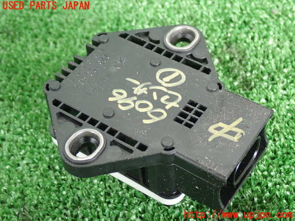 5UPJ-60966381]インプレッサ WRX-STi(GRF)センサー1 (ヨーレート