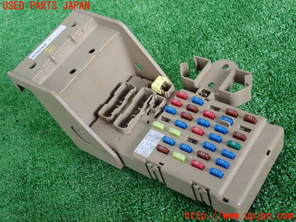 5UPJ-60966742]インプレッサ WRX-STi(GRF)ヒューズボックス2