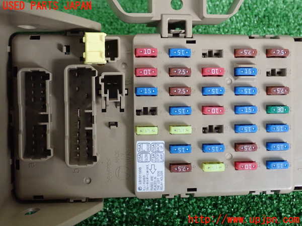 5UPJ-60966742]インプレッサ WRX-STi(GRF)ヒューズボックス2 (室内 運転席側)中古 【検索用:GRB GVF GVB】_m0003.jpg