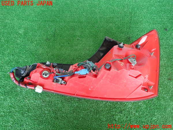 2UPJ-60981536]スカイライン クーペ(CKV36)左テールランプ 中古
