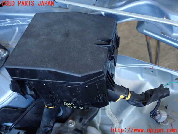5UPJ-60236741]アウトランダーPHEV(GG2W)ヒューズボックス1