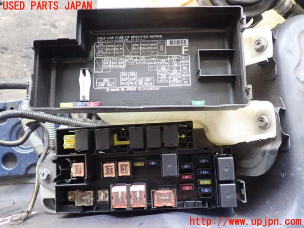 5UPJ-64596741]インプレッサ WRX-STi B型 丸目(GDB)ヒューズボックス1 