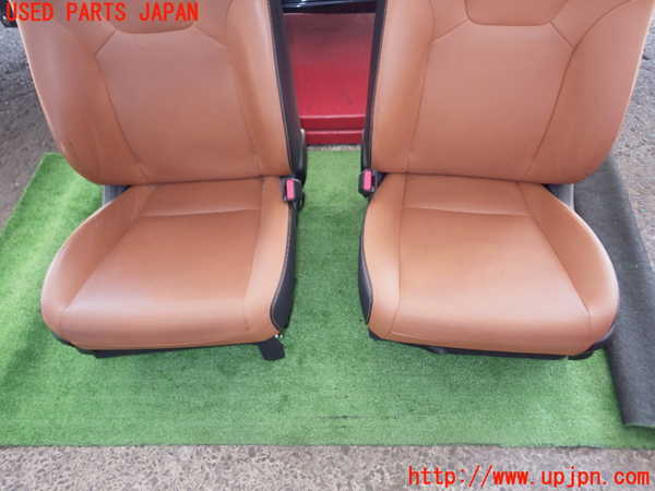 2UPJ-67157011]インプレッサ WRX-STi(GRF)シートセット中古