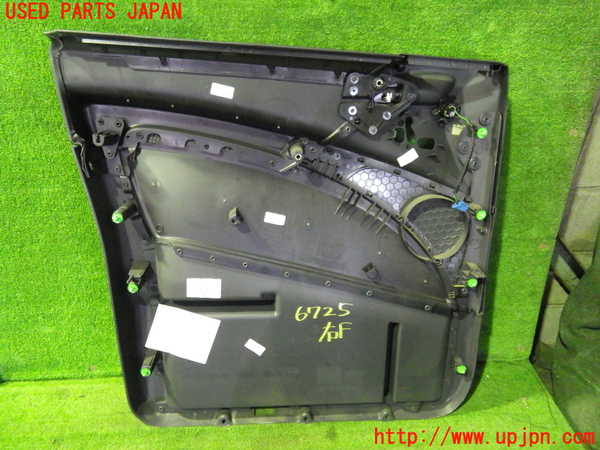 1UPJ-67251234]ベンツV350 W639 Vクラス(639350T)右前ドア内張り