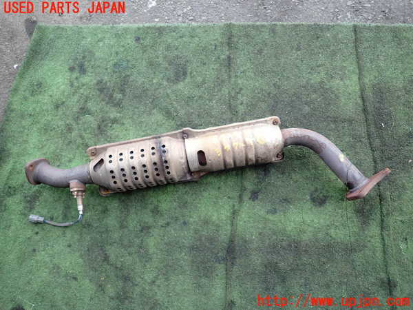 2UPJ-67332661]ランクル100系(UZJ100W)触媒1 右 中古 参考情報(適合 