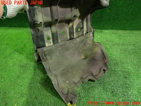 5UPJ-67451722]ハイエースバン100系(LH172V)アンダーカバー2 中古 の商品画像｜自動車純正中古パーツ専門店ユーズドパーツジャパン