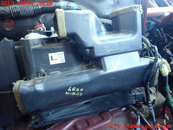 2UPJ-68206100]ランクル70系 後期(HZJ76V)ヒーターコア 中古 の