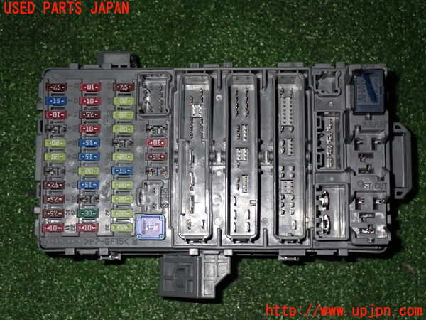 1upj ステップワゴン スパーダ Rk5 ヒューズボックス2 中古 の商品画像