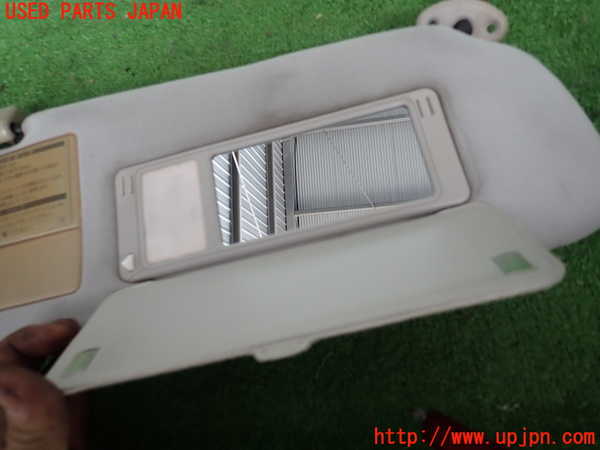 やーさん専用 2UPJ-68617625]ランクル80系(FZJ80G)室内サンバイザー右側 中古
