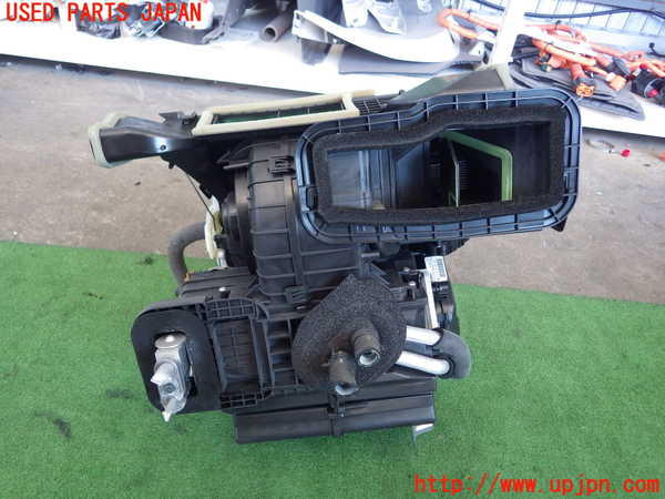 5UPJ-68626081]日産リーフ(ZE0)エバポレーター1 中古 の商品画像