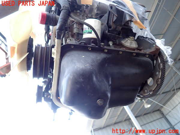 2UPJ-69572010]ハイラックスサーフ(VZN185W)エンジン 5VZ-FE 4WD