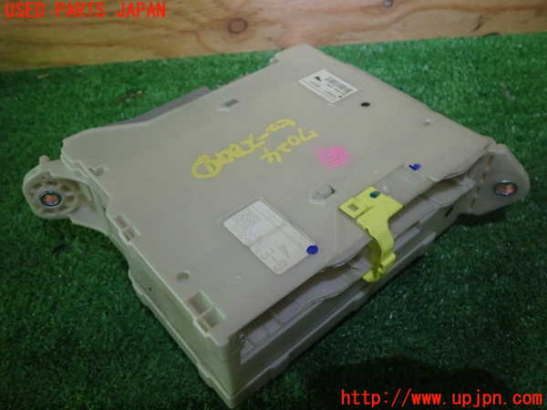 5UPJ-70246741]レクサス・GS350(GRS191)ヒューズボックス1 中古_m0002.jpg