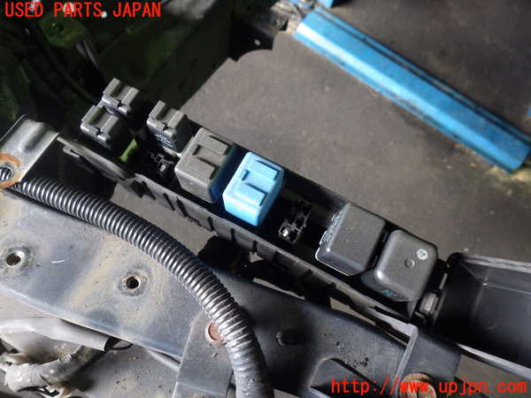 1UPJ-70286742]RX-7 1型(FD3S)ヒューズボックス2 エンジンルーム