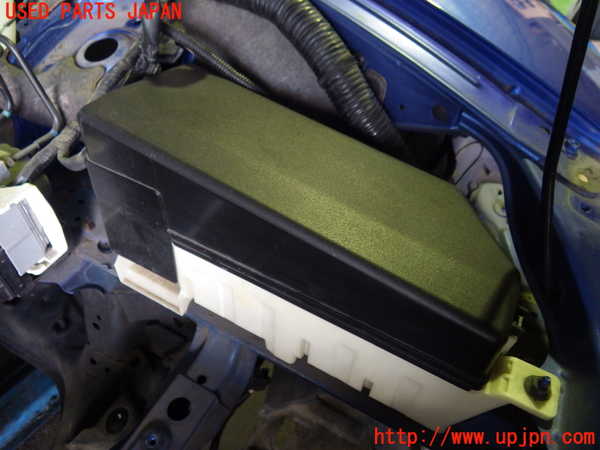 1UPJ-71126741]RX-8(SE3P)ヒューズボックス エンジンルーム 助手席側 中古_m0001.jpg