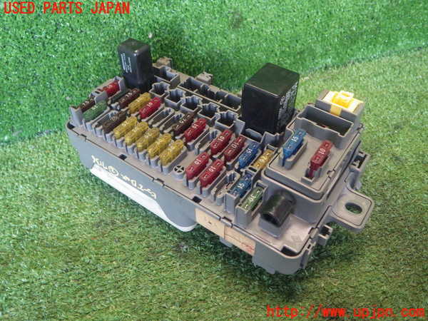 5UPJ-71366742]シビック クーペ(EJ1)ヒューズボックス2 中古 の