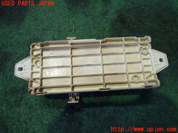 5UPJ-71646741]アルシオーネ SVX(CXD)ヒューズボックス1 中古 の