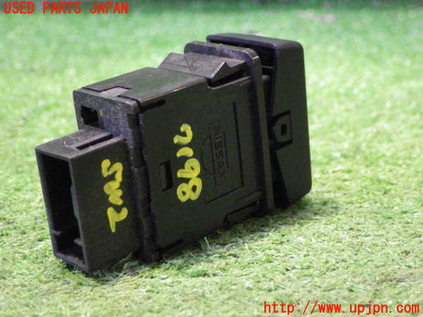 2UPJ-71986307]180SX ターボ(RPS13(改))スイッチ2 (E-AT) 中古