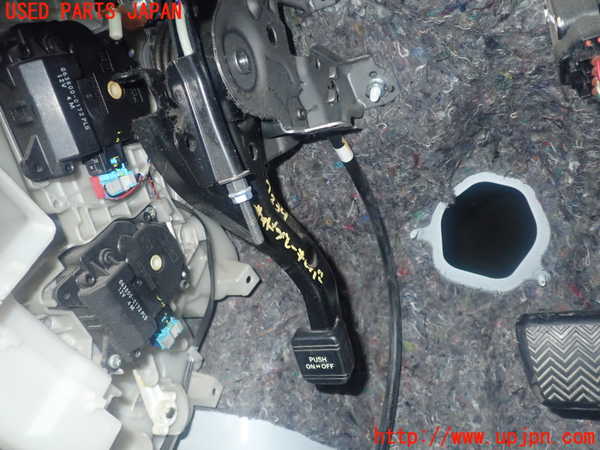 1UPJ-48997800]エスティマハイブリッド(AHR20W)フロアマット 中古