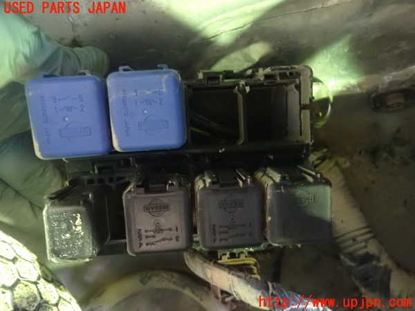 1UPJ-72846743]180SX(ターボ)(RPS13)ヒューズボックス3 (EG