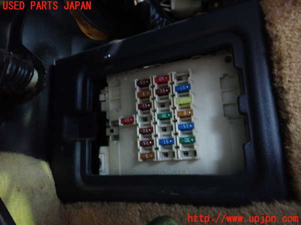 5UPJ-73316742]レクサス・SC430(UZZ40)ヒューズボックス2 (室内