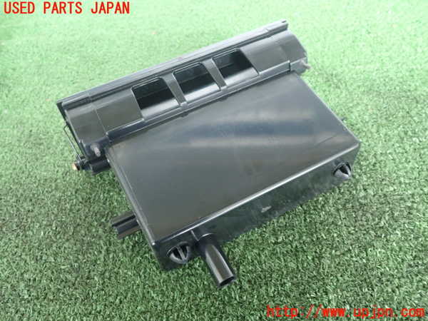 2UPJ-73527841]スカイライン(HCR32) R32系 小物入れ1 中古 の