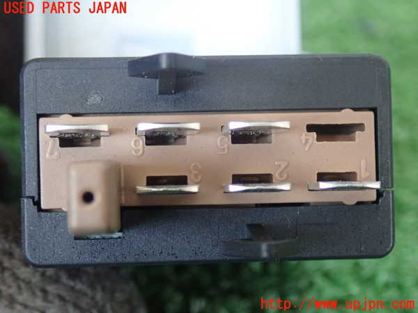 5UPJ-74306308]VW ニュービートルカブリオレ(1YAZJ)スイッチ3 (シートヒーター) 中古_m0004.jpg