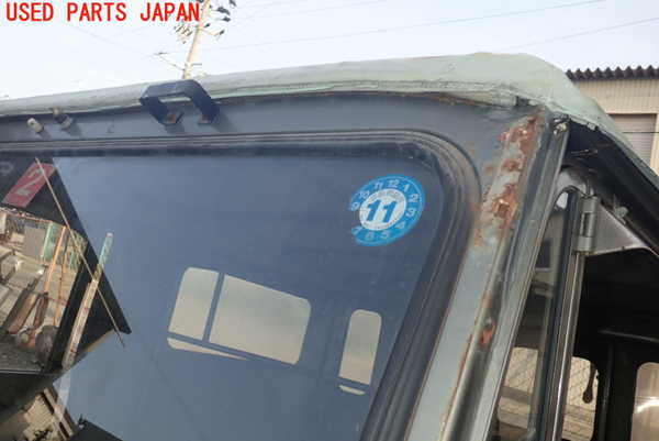 1UPJ-74601195]三菱ジープ(J24)フロントガラス 中古 の商品画像