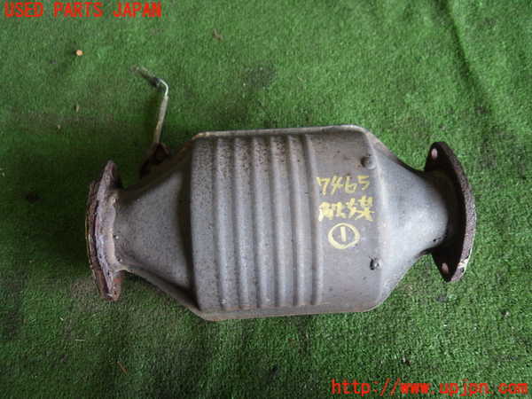 1UPJ-74652661]MR2(AW11)触媒1 中古 の商品画像｜自動車純正中古パーツ