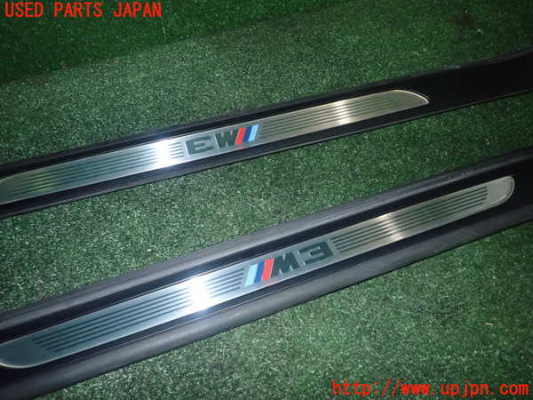 ベストセラー 1UPJ-75507740]BMW M3 クーペ E92(WD40)スカッフプレート 中古 パーツ