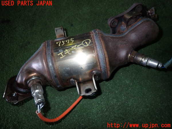 1UPJ-75752041]ハスラー(MR52S)エキマニ1 触媒 マニバーター 中古 の