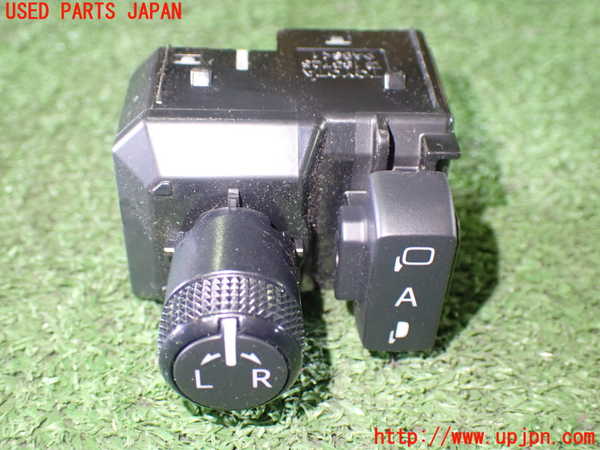 1UPJ-75866280]カムリハイブリッド(AXVH70)ミラースイッチ 中古
