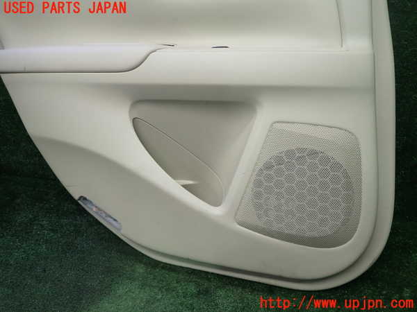 5UPJ-76111324]ティアナ(L33)左後ドア内張り 中古 の商品画像｜自動車 