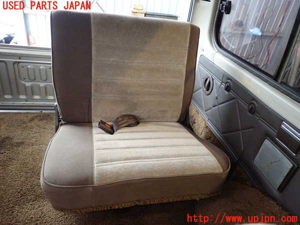 2UPJ-76607265]ランクル60系(FJ62G)左3列目シート 中古 の商品