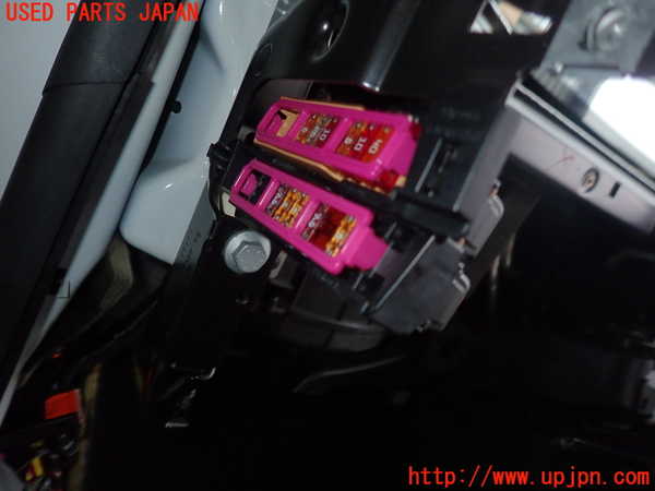 2UPJ-76626742]アウディ・A7 スポーツバック(4GCGWC)ヒューズ