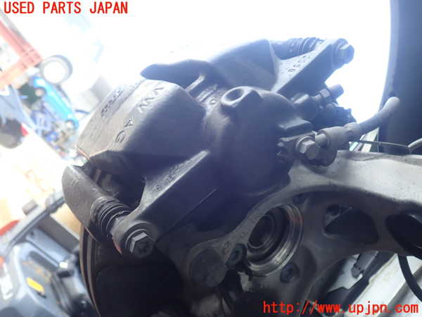 2UPJ-77484080]VW ゴルフ R(AUDJHF)右フロントキャリパー 中古