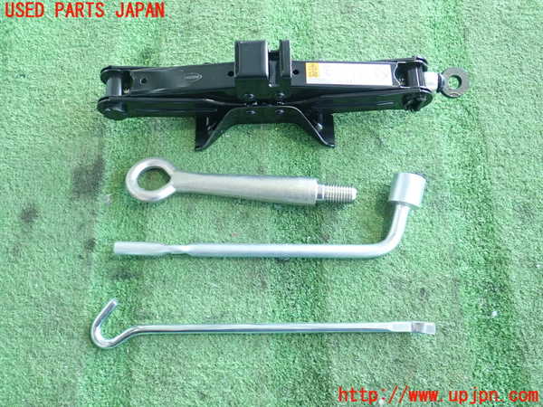 2UPJ-78137805]MAZDA3(アクセラ) ファストバック(BPFP)車載工具