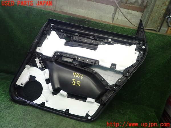 1UPJ-78161324]CX-8(KG2P)左後ドア内張り 中古 の商品画像｜自動車純正