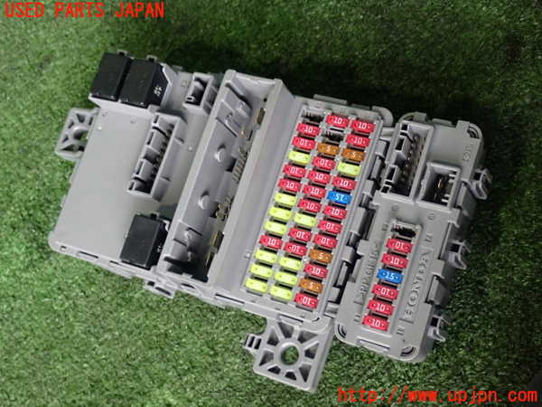 5UPJ-78766742]シビック ハッチバック(FK7)ヒューズボックス2