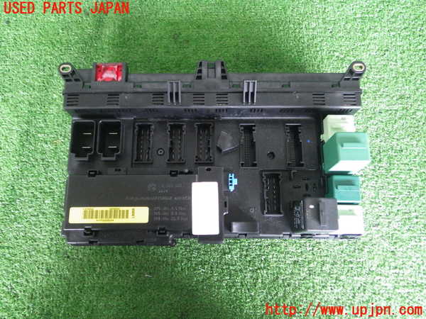 Reバース　ロジデレNBPセット 2UPJ-79696741]レンジローバー(LM44)ヒューズボックス1 (室内