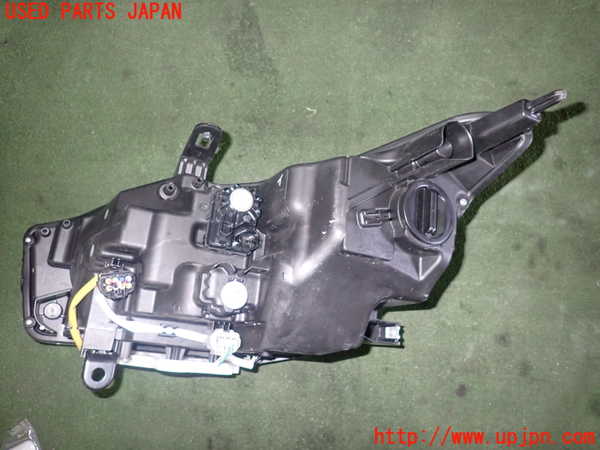 1UPJ-80001130]スカイライン ハイブリッド(HNV37)右ヘッドライト LED ジャンク 部品取り_m0002.jpg