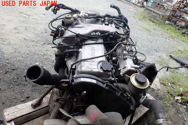 1UPJ-80092010]ランクル80系(HDJ81V)エンジン 1HD-FT 4WD 中古