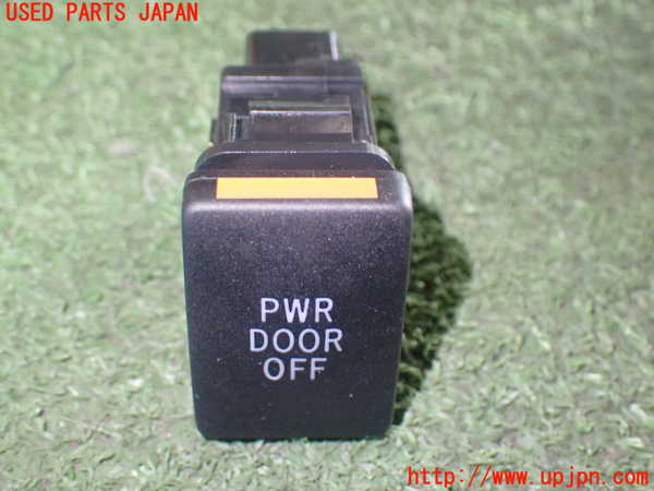 1UPJ-80216306]ヴォクシー(ノア)(ZRR70W)スイッチ1 (パワードアオフ) 中古_m0001.jpg