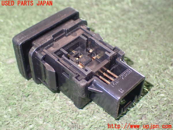1UPJ-80216306]ヴォクシー(ノア)(ZRR70W)スイッチ1 (パワードアオフ) 中古_m0003.jpg