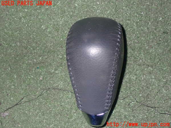 1UPJ-80217570]ヴォクシー(ノア)(ZRR70W)シフトノブ 中古_m0001.jpg