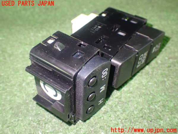 1UPJ-80486308]ヴォクシー(ノア)(ZRR80G)スイッチ3 (TRC OFF・ECOモード) 中古_m0002.jpg