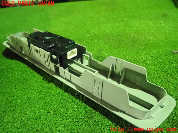 1UPJ-80486309]ヴォクシー(ノア)(ZRR80G)スイッチ4 (リアエアコン) 中古_m0003.jpg